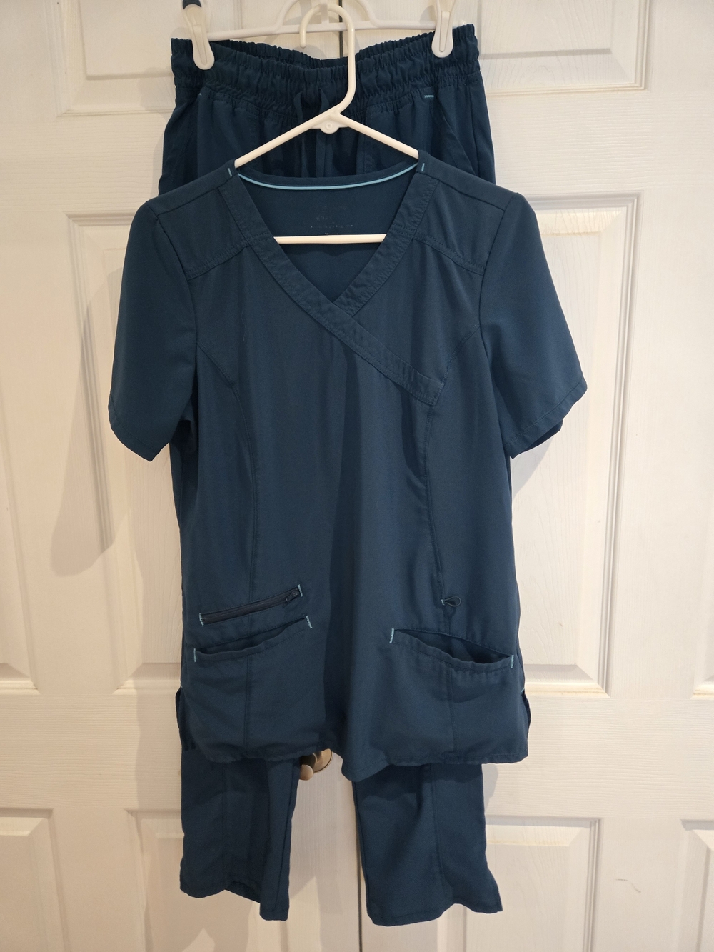 Scrubstar Women's Teal Crossover V-Neck Scrub Top & Pants